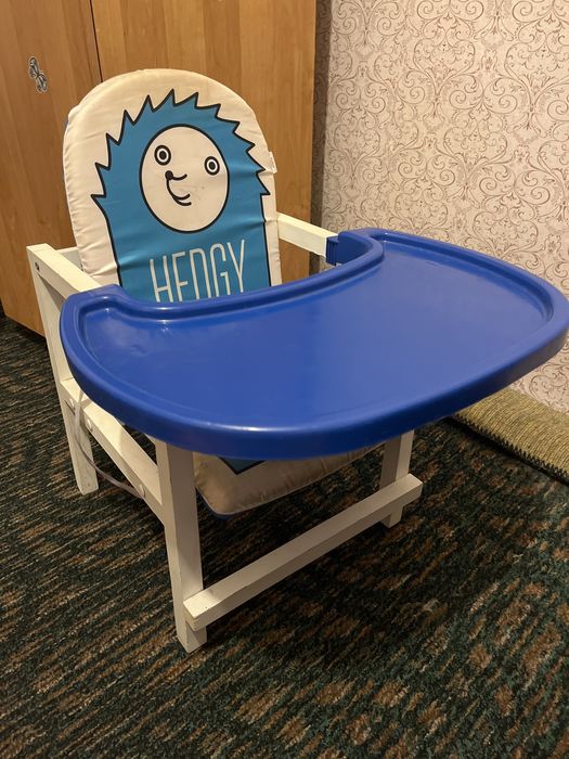 Продам кормящий столик