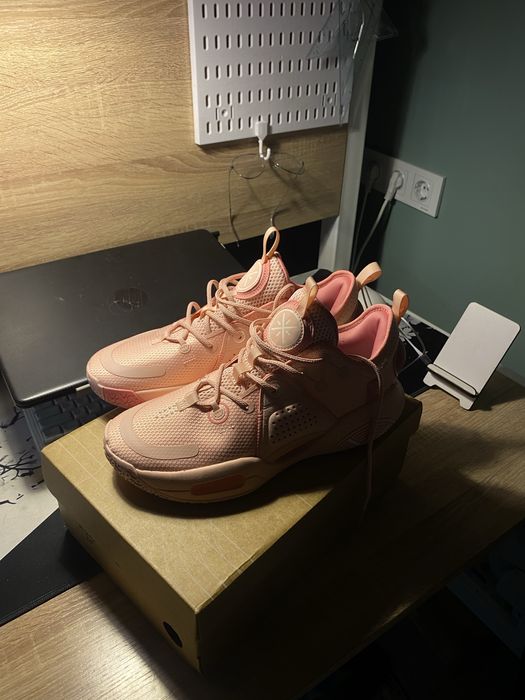 Lining wade all city 9