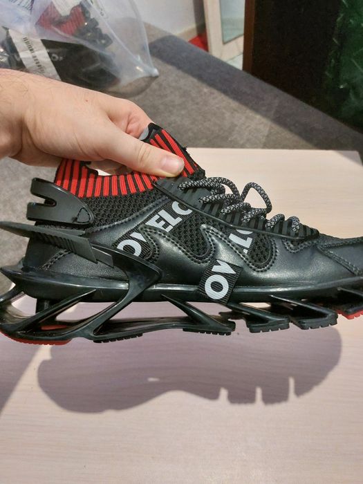 Новые кросовки размер 40