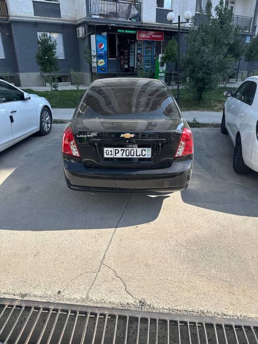 Gentra Chevrolet qora