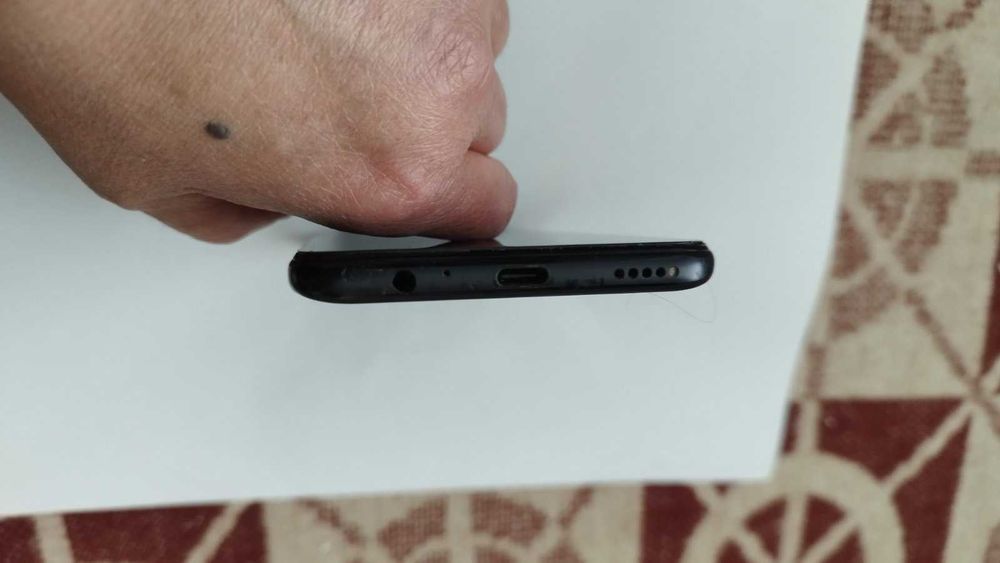 Продавам телефон HUAWEI P Smart Pro 2019.