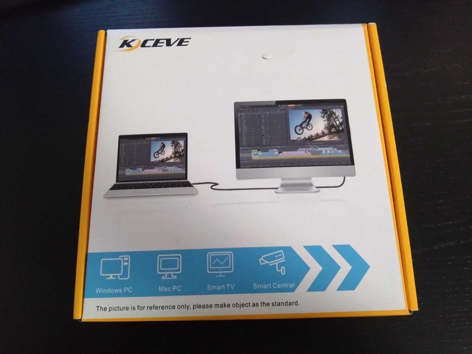 KVM Switch/Превключвател за два компютъра - 2 * DisplayPort & 4 * USB