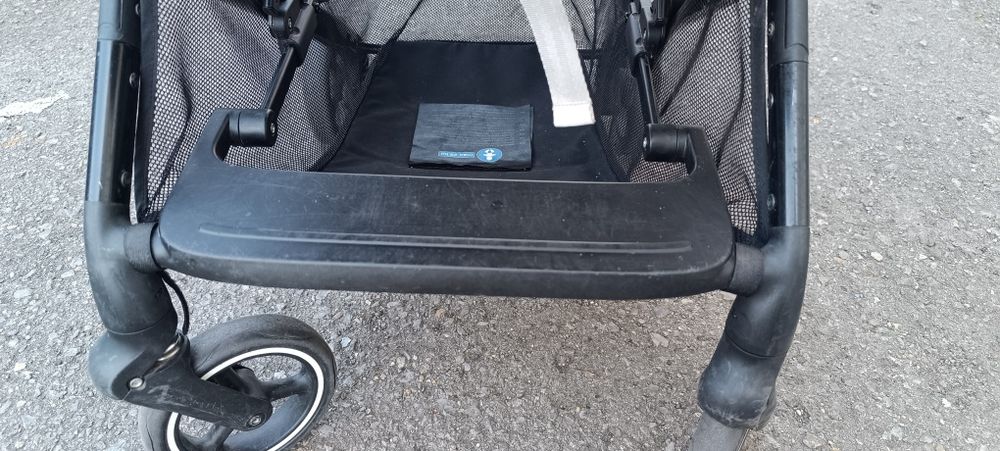 Cybex Beezy лятна количка