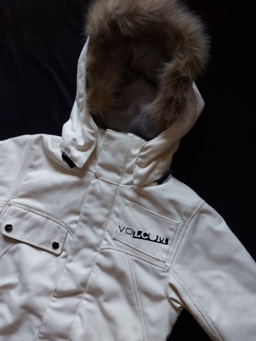 Volcom XS/S ,ThermoN insulation дамско сноуборд яке. 7К ,с екстри