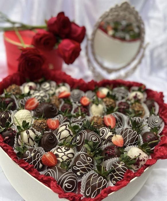 Клубника в шоколаде Алматы