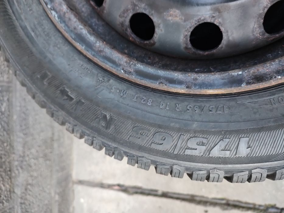 Vând Set Jante 4x108+Cauciucuri 175/65/14 M+S Semperit Import Germania