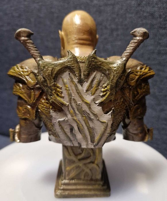 3 Д ръчно боядисани фентъзи фигури