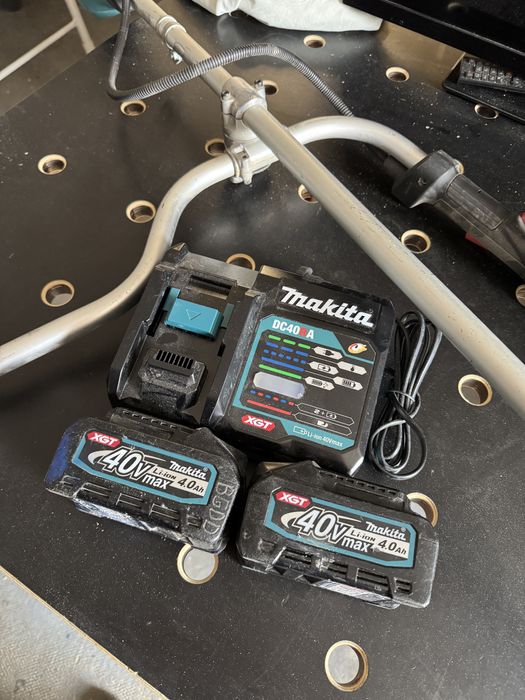 Trimer motocoasa makita xgt 40v