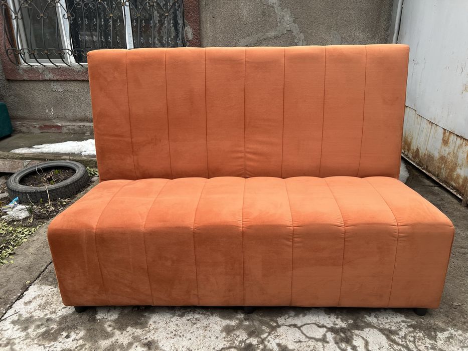 Срочно продам диванчики  для кафе