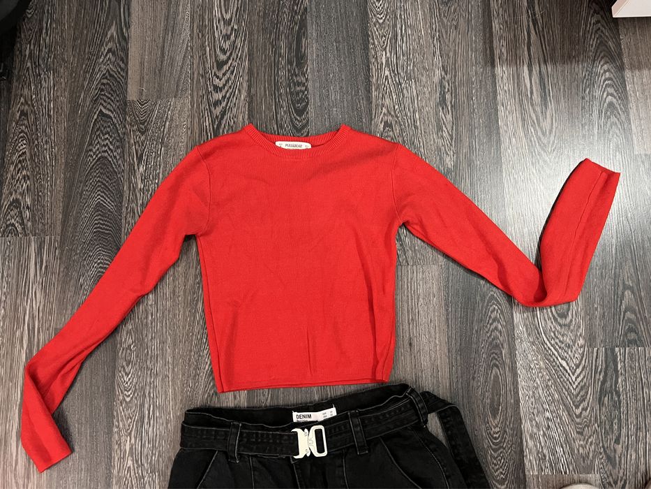 Bluza rosie PULL&BEAR marimea S