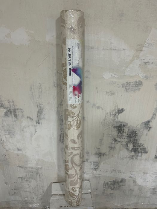 Обои новые одна упаковка рулон