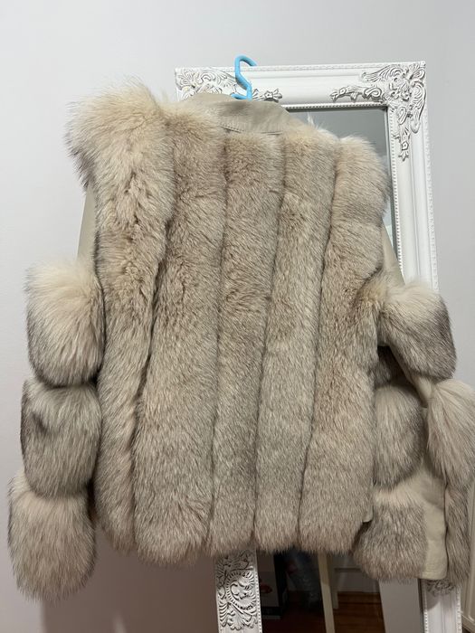 Haina din piele și blana naturală