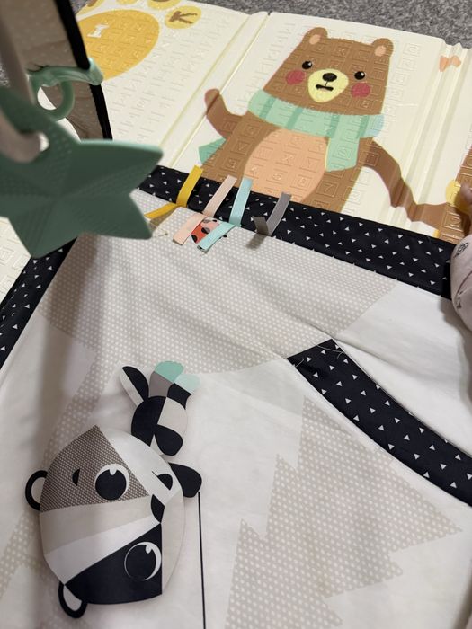 TINY LOVE Активна гимнастика BLACK&WHITE