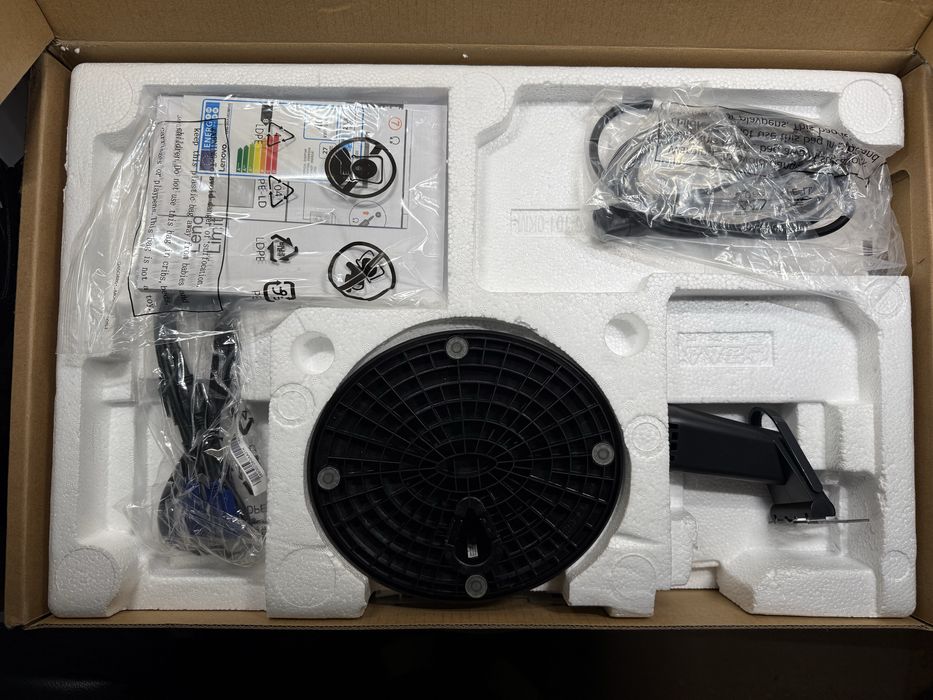 Monitor LED VA Lenovo 23.8", Full HD, Freesync, HDMI, Negru, L24e-20