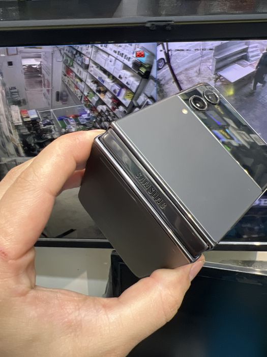 Samsung Z Flip4