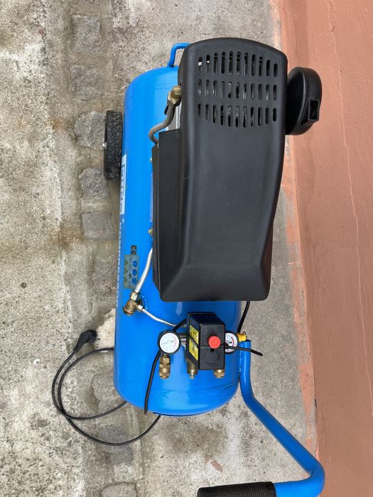 Маслен Компресор GUDE 1.85kw 50лит. 10бар. 250 L/min. Внос Гернания