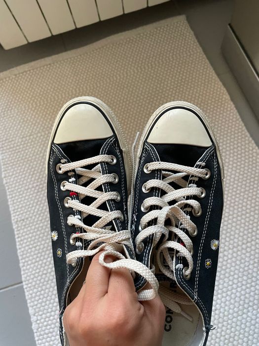 Tenesi converse cu inseratii brodate