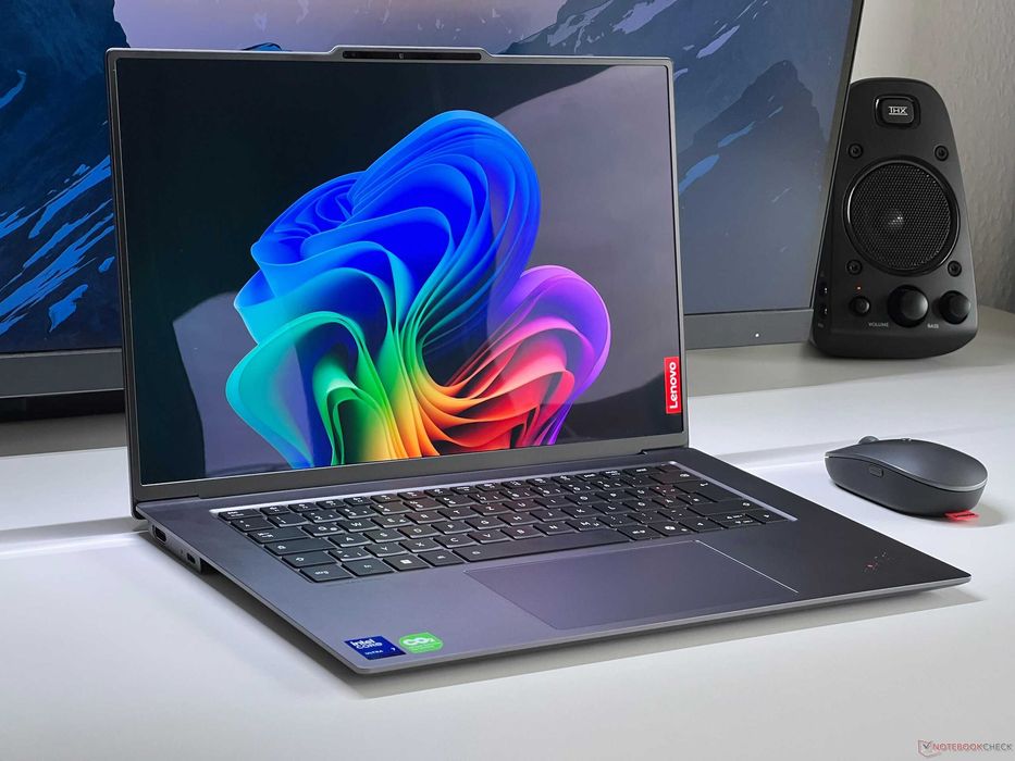SIGILAT Ultra Lenovo X9 AURA Edition Ultra 7 32GB OLED Touch