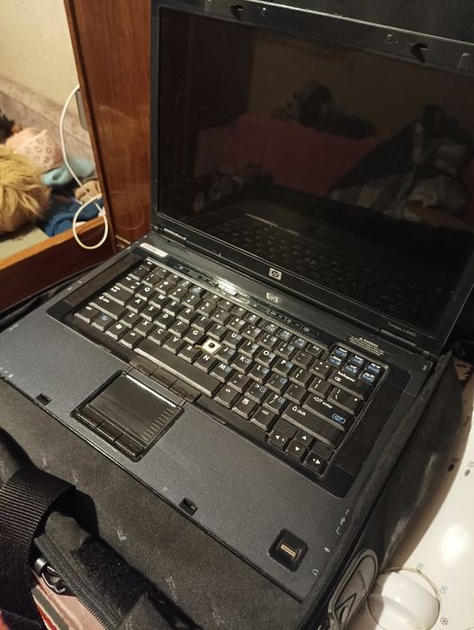 Ноутбук банковской hp