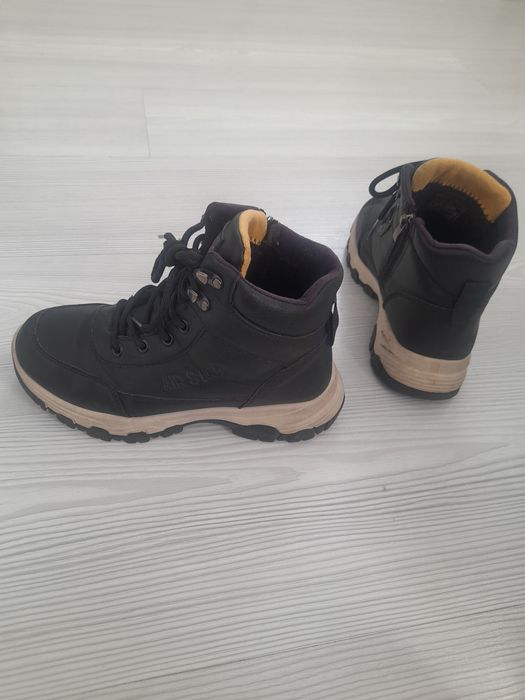 Детски боти за момче