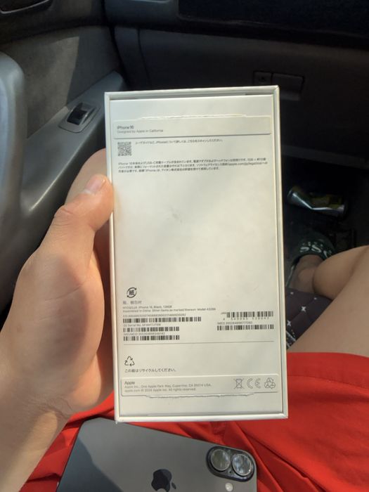 Iphone 16 , продам срочно