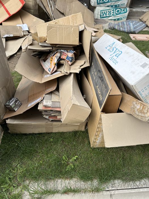 Отдам картон бесплатно