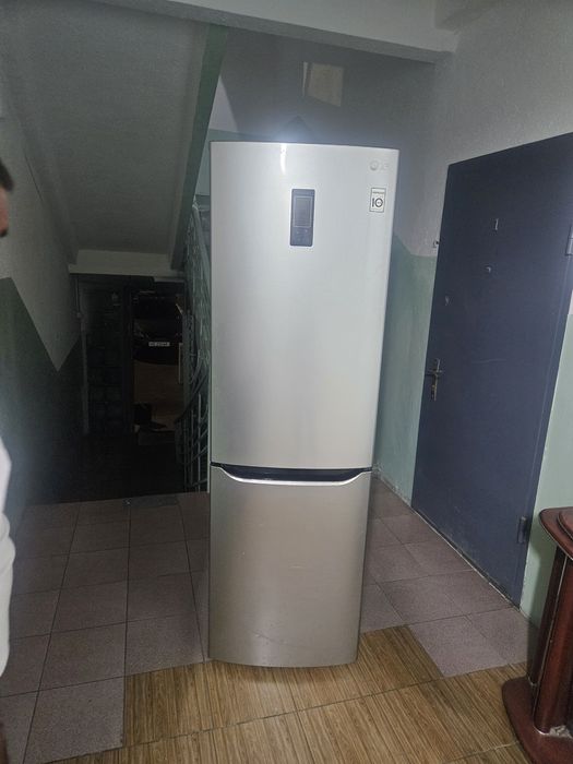 Продаётся холодильник