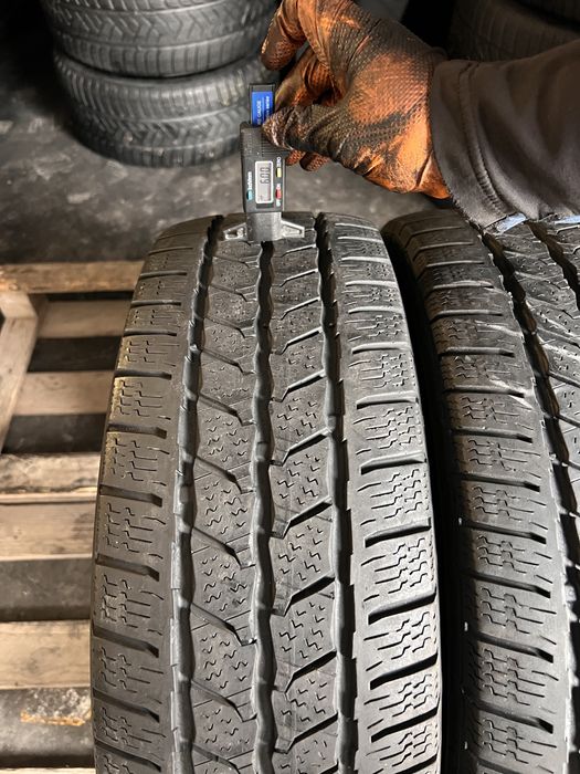 2 anvelope iarna 205/65/16 C , Continental , DOT 2020 , 6 mm