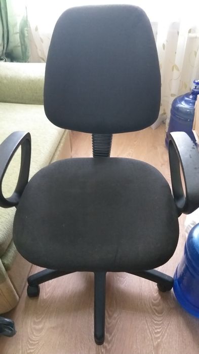 Кресло офисное б/у