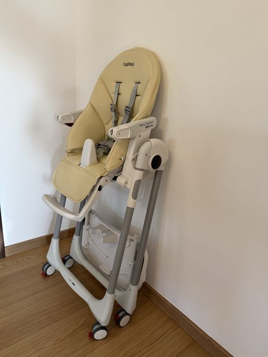 Peg Perego Prima Pappa Follow Me Scaun Înalt De Masă Bebe Pliabil Cu Înălțime Reglabilă Bej