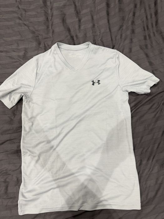 НОВИ ТЕНИСКИ ОРГИНАЛНИ Esentials , UNDERARMOUR