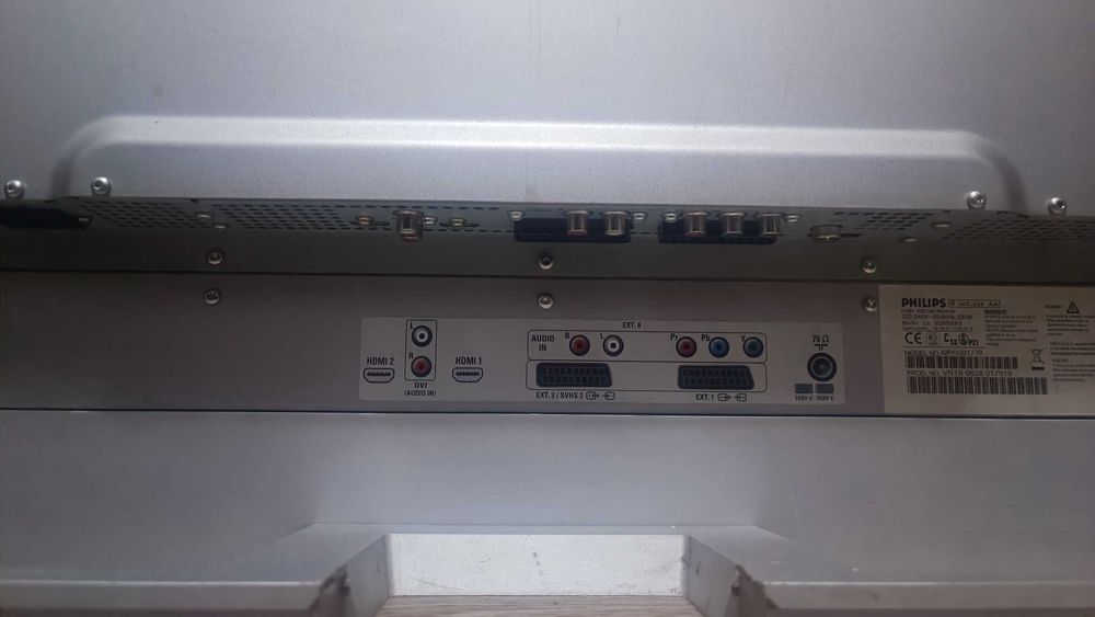 Телевизор плазма PHILIPS 20000тг