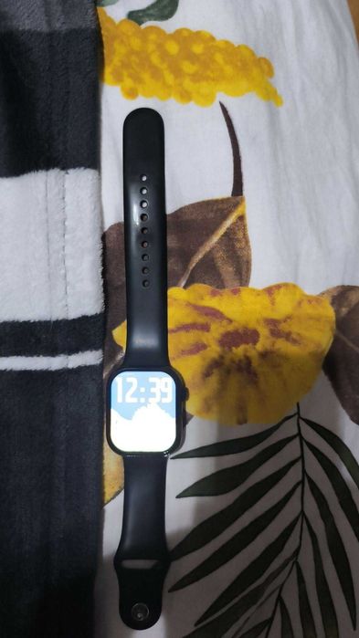 Apple watch 10s  часовник