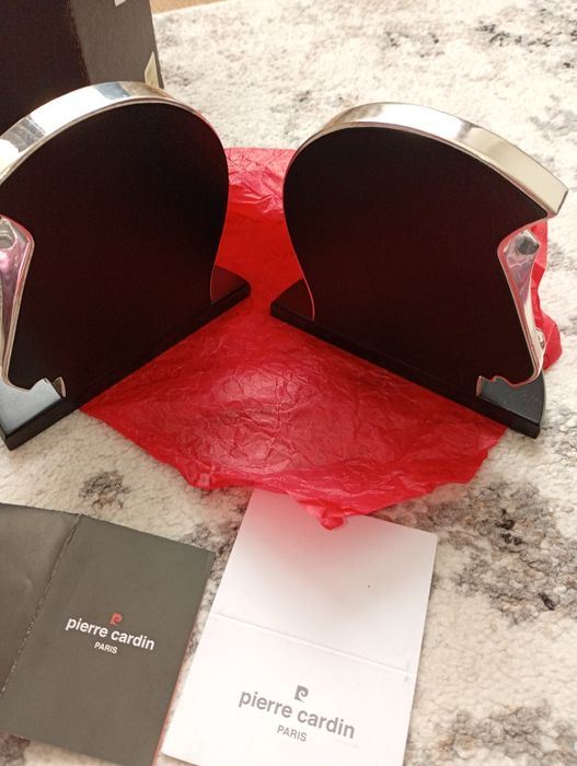 Suport Carti Pierre Cardin