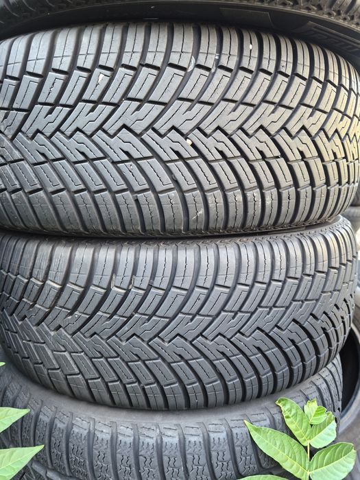 4бр. 205 55 16 Pirelli всесезонни.