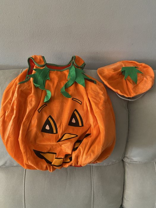 Costum nou Dovlecel