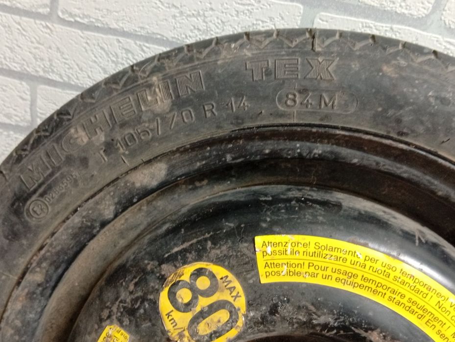 Колесо ,запаска для автомобиля