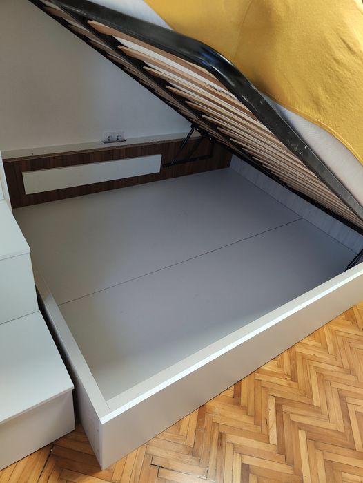 Vand mobila facuta la comanda dormitor copii