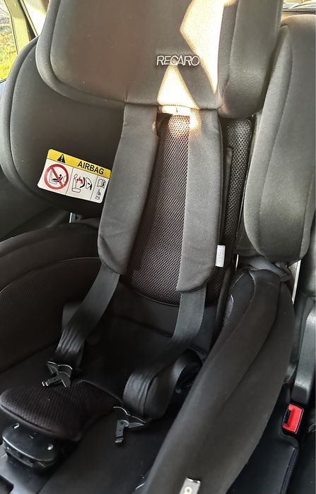 Стол за кола RECARO
