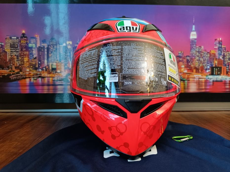 Мото шлем от итальянского бренда AGV