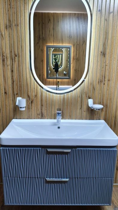 Vanna uchun tumbalar pvs materialda