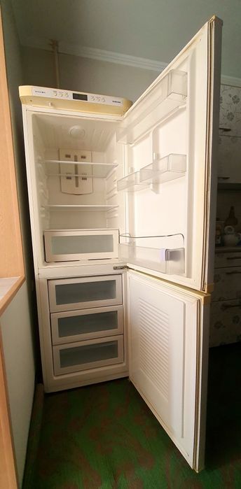 Продается холодильник
