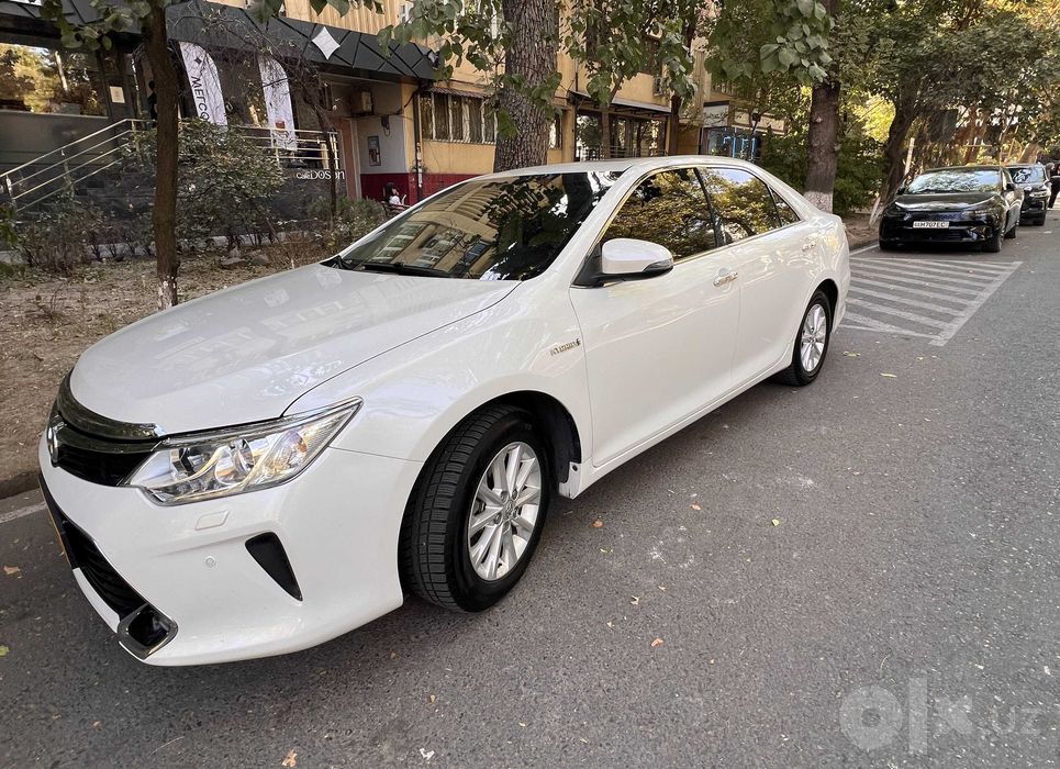 Продаётся Toyota Camry Hybrid, 2016 год