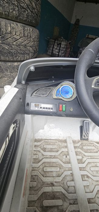 Продам детский электомобиль