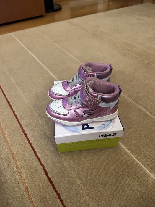 Маратонки Scechers, боти Primigi