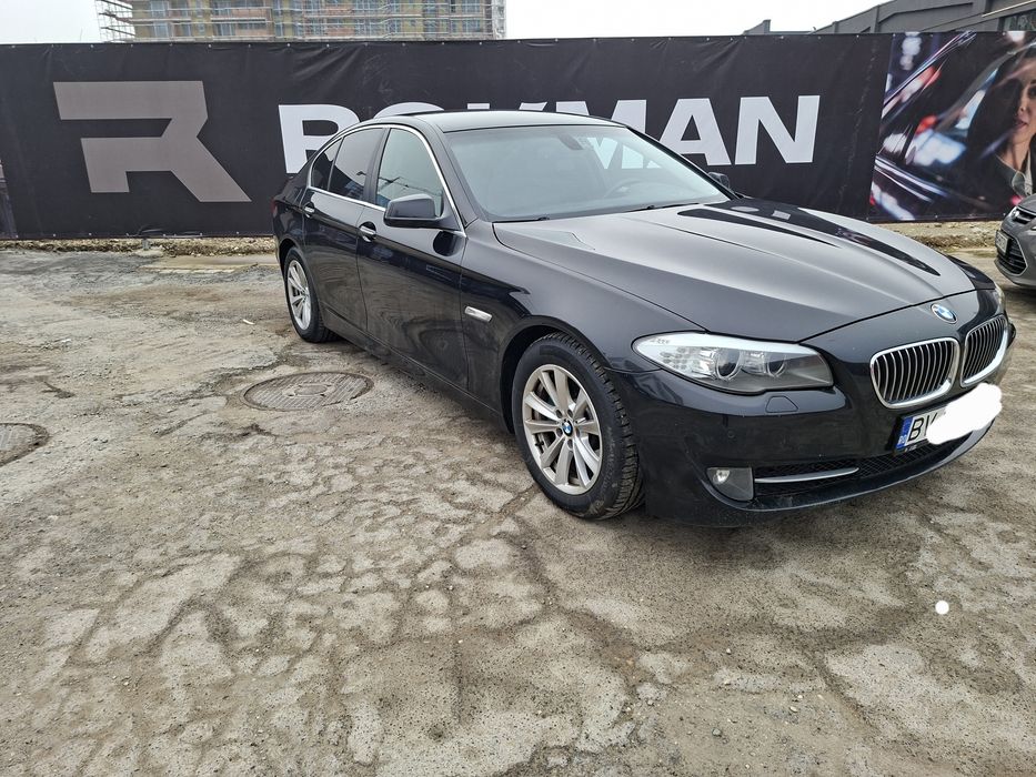 Vând bmw f10 520d