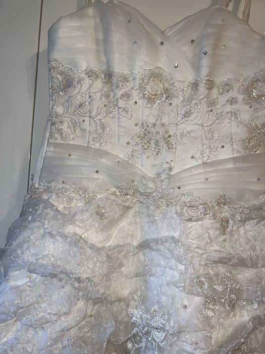 Rochie de mireasa cu cristale Swarovski
