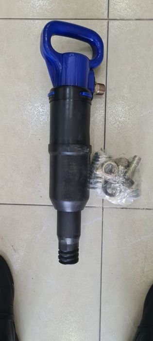 Отбойный молоток пневмотический МОП-2-3. МО-4.