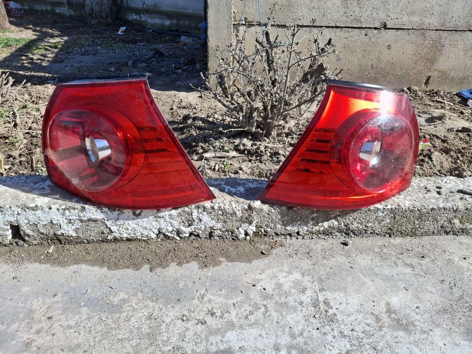 Disponibil stopuri golf 5 .