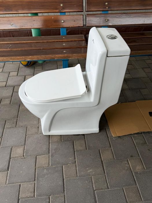 Продам унитаз в хорошем состоянии